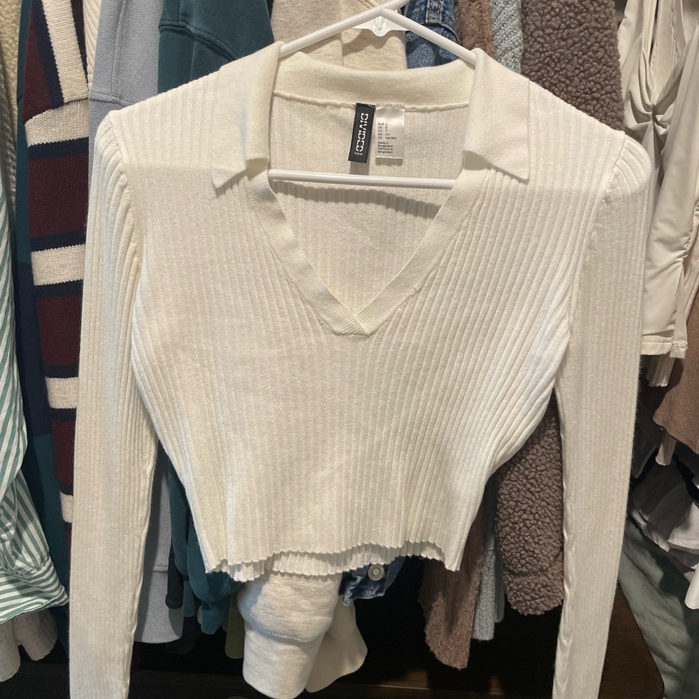 H&M Cream Ribbed Knit Top